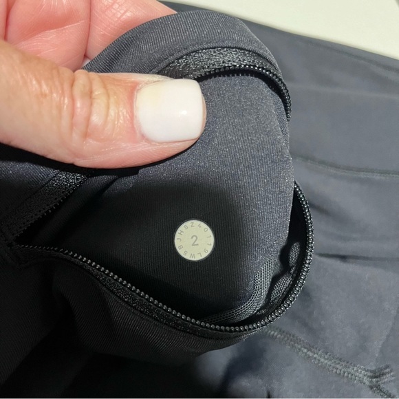 Lululemon Speed Up Tight Full On Luxtreme 28” Size 2 Black Running Leggings - Picture 9 of 9